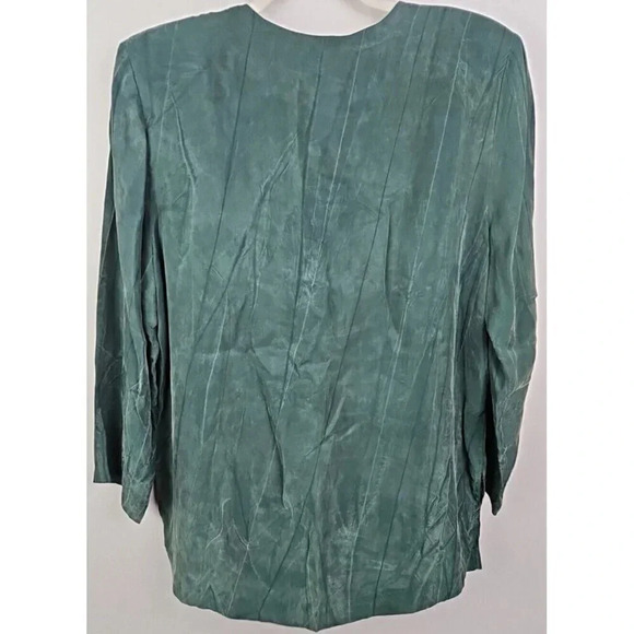 Basic USA Brand Green Long Sleeve Round Neck Blouse Button Down Top - Picture 8 of 9